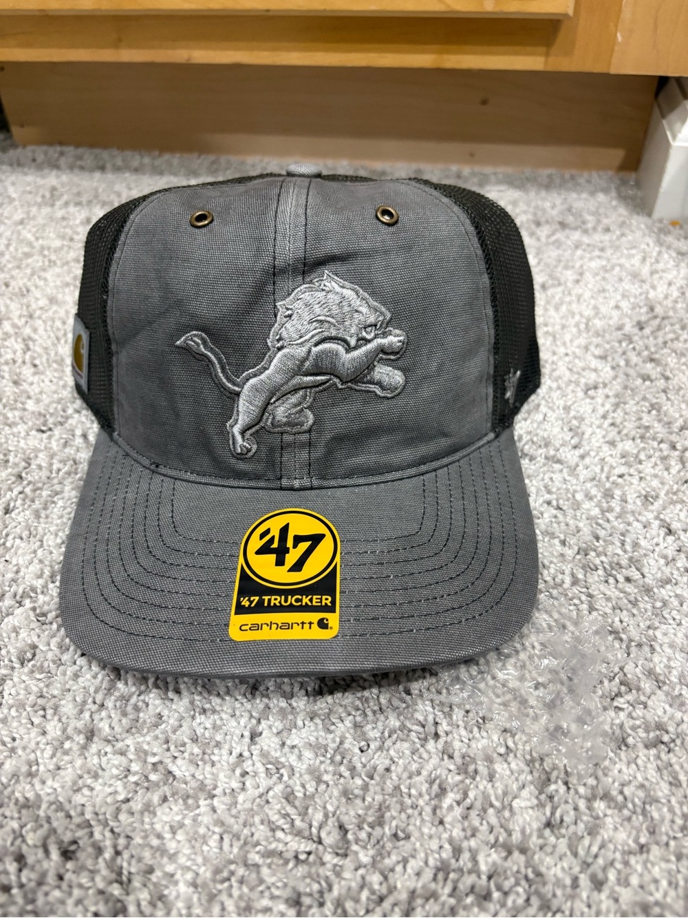 Carhartt x '47 Trucker Hat with Embroidered Detroit Lions snapback - Gray/Black